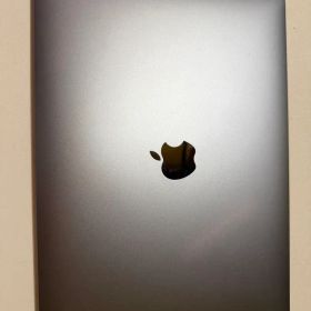 MacBook Air 2020 13inc 充電器あり 8GB 250GB