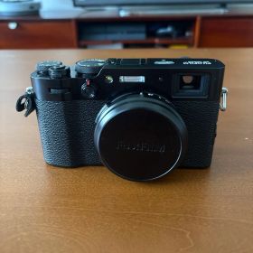 【美品】FUJIFILM X100V ブラック 本体