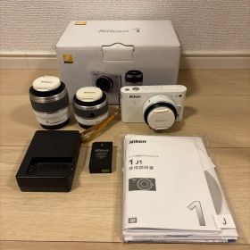 Nikon 1 J1 ダブルズームキット ホワイト 他レンズ付き