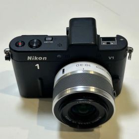 Nikon 1 V1 本体 1 NIKKOR 10-30mm レンズ