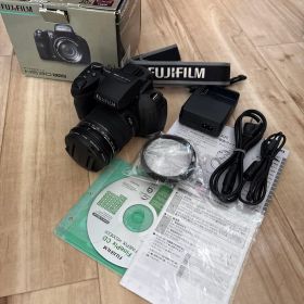 極美品 FUJIFILM FinePix HS30EXR 本体