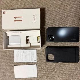 【美品】Xiaomi Mi 11 Lite 5G 付属品・ケース付
