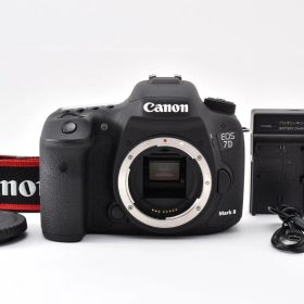 ★美品★ ★ショット数極少699回★ キヤノン Canon EOS 7D Mark II 充電器付き ARYM6522 #450