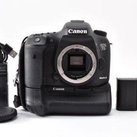 ★美品★ ★ショット数3788回★ キヤノン Canon EOS 7D Mark II 充電器付き ARYME6746 #452