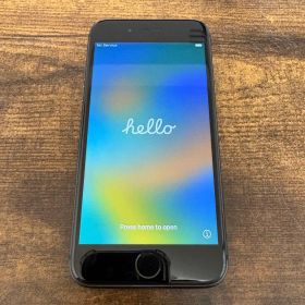 Apple iPhone 8 64GB本体 ブラック
