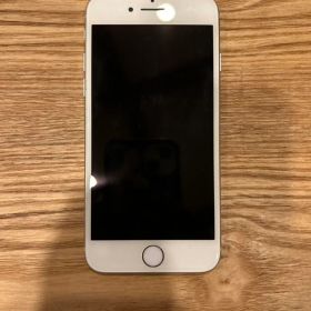 iPhone8 本体 64GB