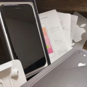 【美品】Apple iPhone8 スペースグレイ 本体 箱・純正付属品付