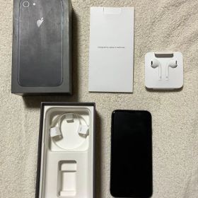 【バッテリー交換済100%、Lightningコネクタ交換済】iPhone 8