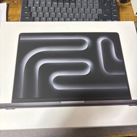 Macbook pro M5 pro 24gb ram 1tb storage