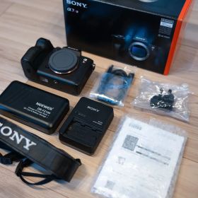 SONY α7R IV a7r4ボディ（ILCE-7RM4）+ α【付属品完備】