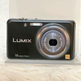 Panasonic デジタルカメラ Lumix DMC-FH7