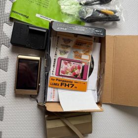 Panasonic LUMIX DMC-FH7 デジタルカメラ