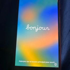 Apple iPhone 8 Plus ワインレッド256GB SIMロックなし