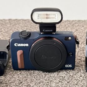 【美品】Canon EOS M2 ネイビー 広角レンズ 90EX付 ミラーレス