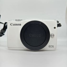 【全額返金保証】【最速発送】 デジタル一眼 EOS M10 EF-M 15-45mm F3.5-6.3 IS STM レンズキット ホワイト 動作確認済