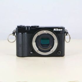 【中古】(ニコン) Nikon 1 J5 ボディ ブラック