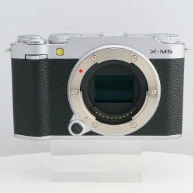 【中古】(フジフイルム) FUJIFILM X-M5 シルバー ボディ