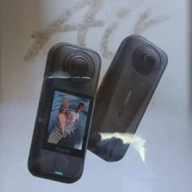 新品 Insta360 X4 Air スターターバンドル ブラック