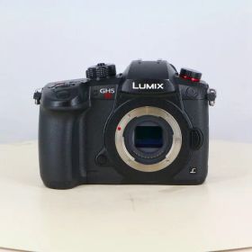 【中古】(パナソニック) Panasonic DC-GH5S ボディ