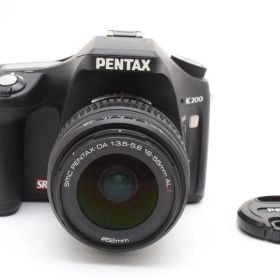 ■美品■ ペンタックス PENTAX K200D レンズキット《S数2060回》
