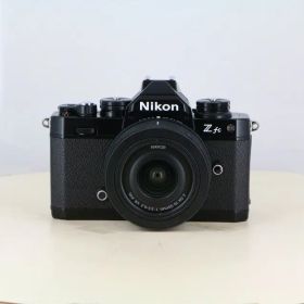 【中古】(ニコン) Nikon Z fc+16-50 VR レンズキツト ブラツク