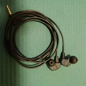 Final A4000 イヤホン 美品