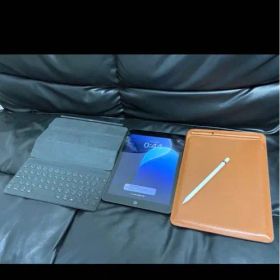 交渉可 iPad第8世代、キーボード、Apple Pencil、カバー