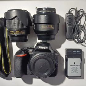 Nikon D5600 標準レンズ＋単焦点レンズセット