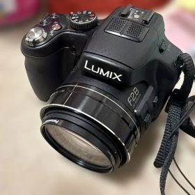 Panasonic LUMIX DMC-FZ200 本体
