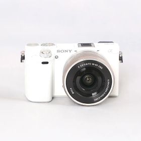 【中古】(ソニー) SONY α6000 [ILCE-6000L] W パワーズームレンズキット ホワイト