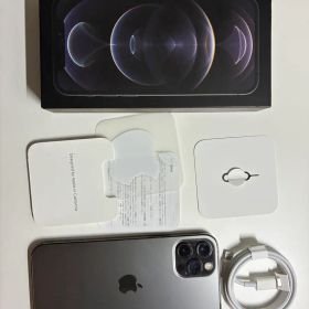 Apple iPhone 12 Pro 本体