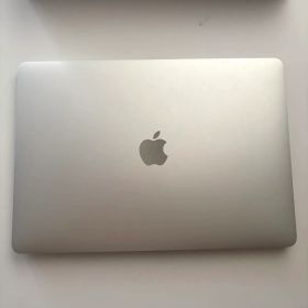 Apple MacBook Air 本体 2020 A2337