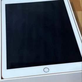 iPad（第6世代）9.7インチ Wi-Fi+Cellularモデル 32GB