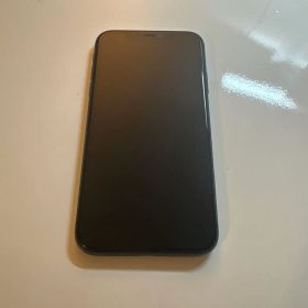 Apple iPhone 11 ブラック 本体