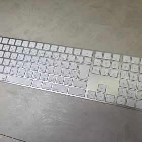 Apple Magic Keyboard 2 (lightning端子)