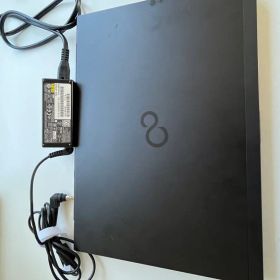 Office2021搭載！超軽799g！2019製LIFEBOOK U938/S