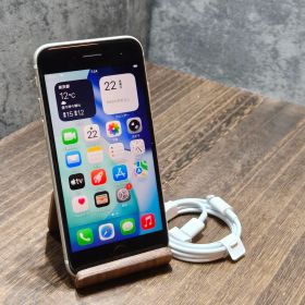iphone SE 第3世代 64GB SIMフリー スマホ