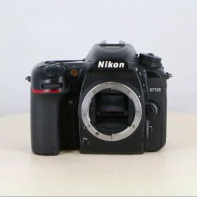 【ボディ】Nikon D7500 ※レンズセット