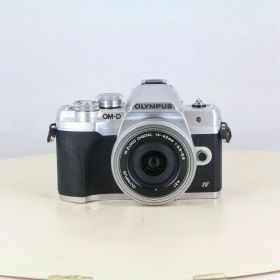 【中古】(オリンパス) OLYMPUS OM-D E-M10 Mark IV+14-42EZ