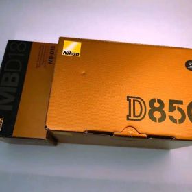 【中古】Nikon D850 ボディ +MB-D18