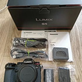 Panasonic LUMIX S5 ボディ DC-S5シャッター数 3329回