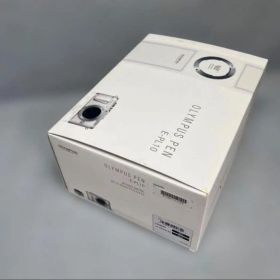 OLYMPUS PEN E-PL10 ホワイト ダブルズームキット 海外版