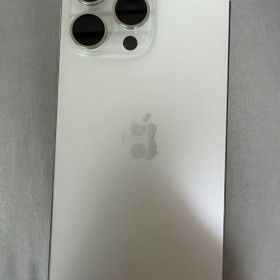 iPhone 15 Pro Max 256GB ホワイトチタニウム 本体
