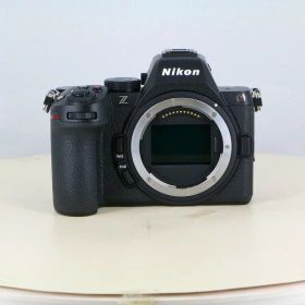 【中古】 (ニコン) Nikon Z5II ボティ【中古カメラ デジタル一眼】 ランク：AB