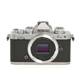 【中古】 (ニコン) Nikon Z fc ボディ シルバー【中古カメラ デジタル一眼】 ランク：AB