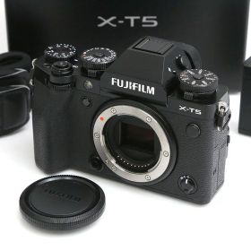【中古】【美品】富士フイルム FUJIFILM X-T5 ボディ [ブラック] CA01-B6362-2S3 Xマウント APS-C 5軸手ブレ補正 EVF 中古
