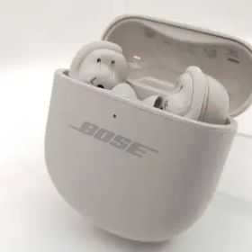 【中古】BOSE QuietComfort Ultra Earbuds 第2世代 [ホワイトスモーク]【神保町】保証期間１ヶ月【ランクA】