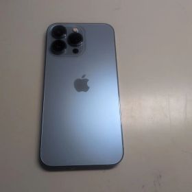 Apple iPhone 13 Pro 本体