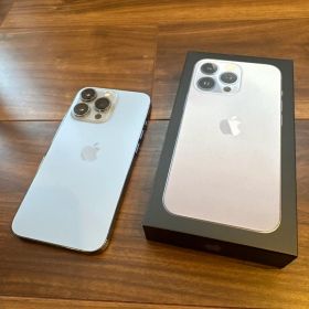 米国版 iPhone 13 Pro 256GB バッテリー81%