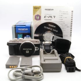 OLYMPUS PEN E-PL7 ボディ シルバー 〔マイクロフォーサーズマウント〕